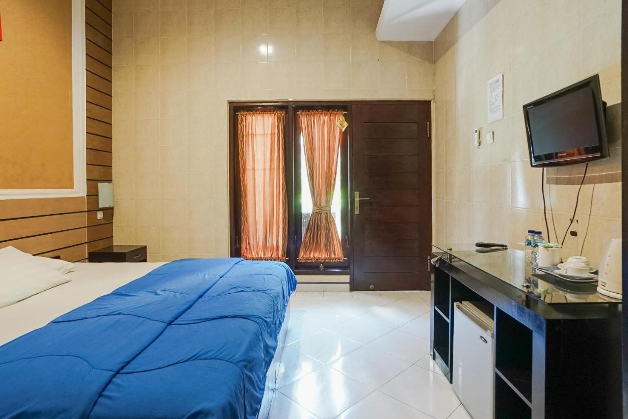 Denays Guesthouse Jimbaran מראה חיצוני תמונה