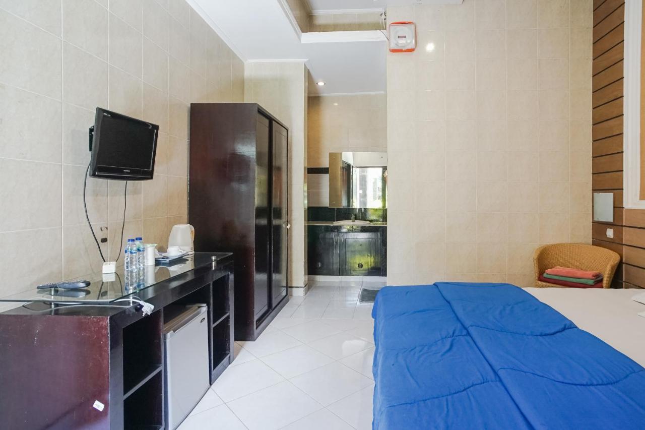 Denays Guesthouse Jimbaran מראה חיצוני תמונה