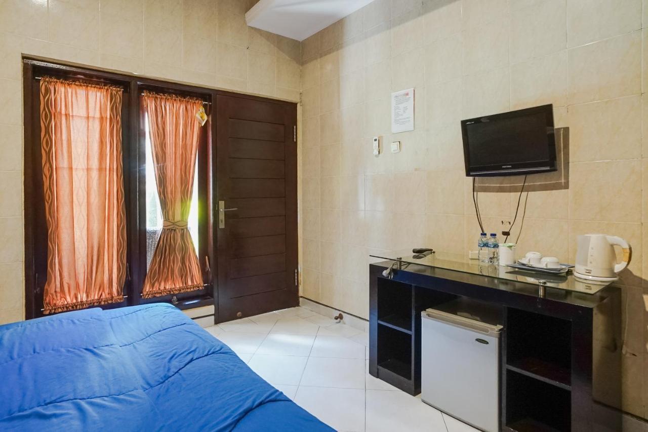 Denays Guesthouse Jimbaran מראה חיצוני תמונה