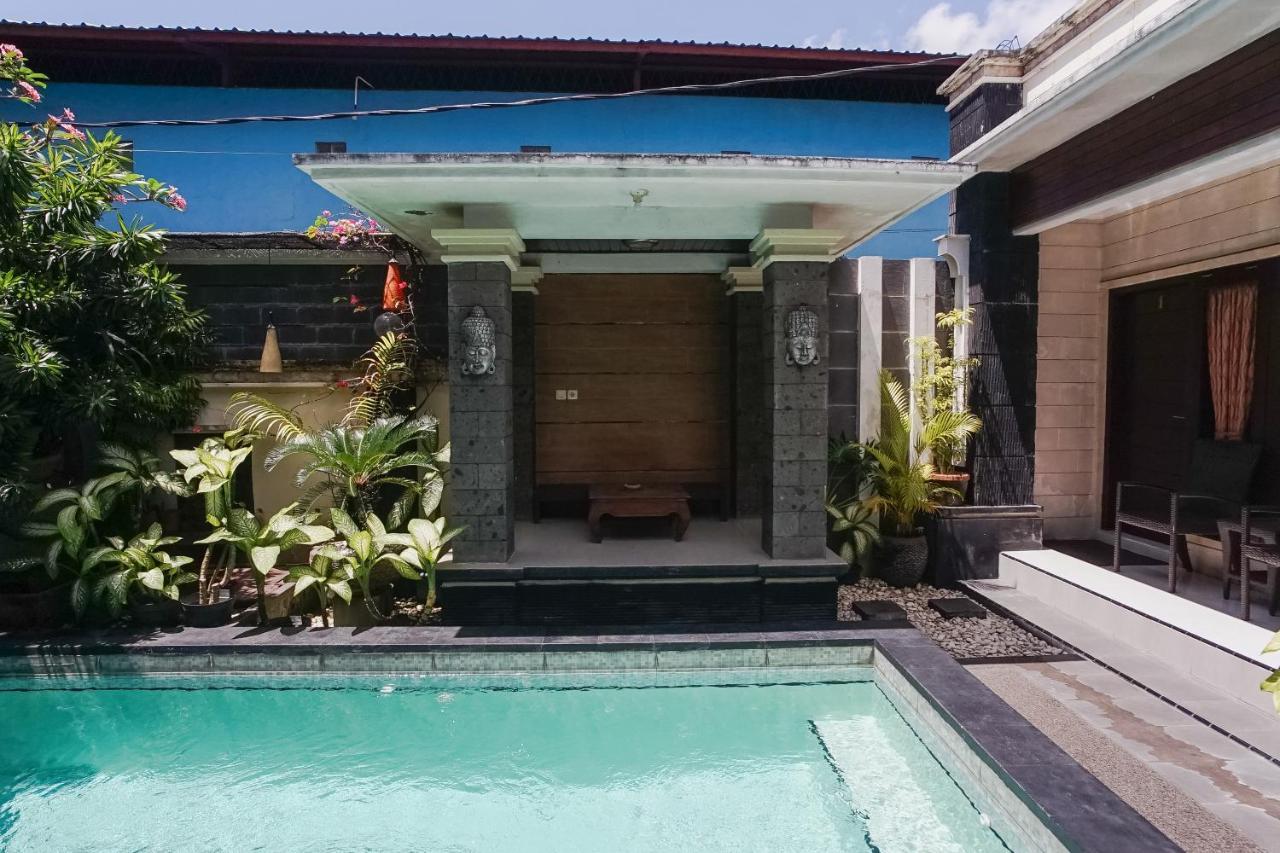 Denays Guesthouse Jimbaran מראה חיצוני תמונה