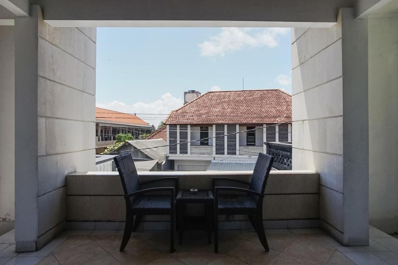 Denays Guesthouse Jimbaran מראה חיצוני תמונה