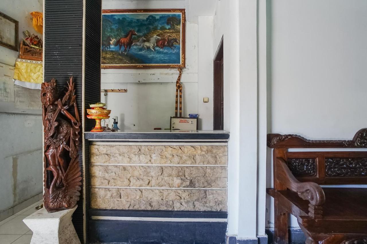 Denays Guesthouse Jimbaran מראה חיצוני תמונה