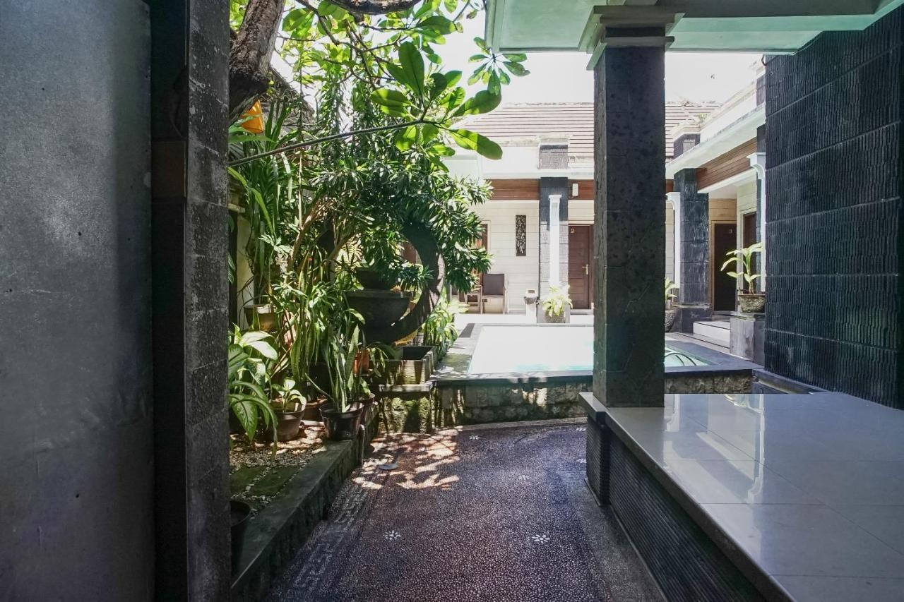 Denays Guesthouse Jimbaran מראה חיצוני תמונה